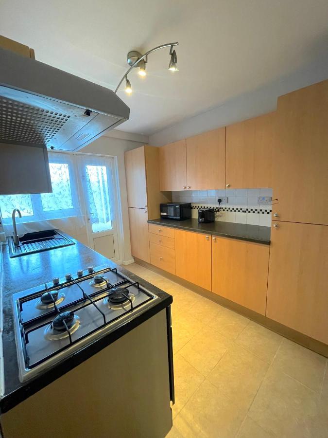 Pinner 303 Alexandra Avenue Ha2 9Dx 아파트 외부 사진